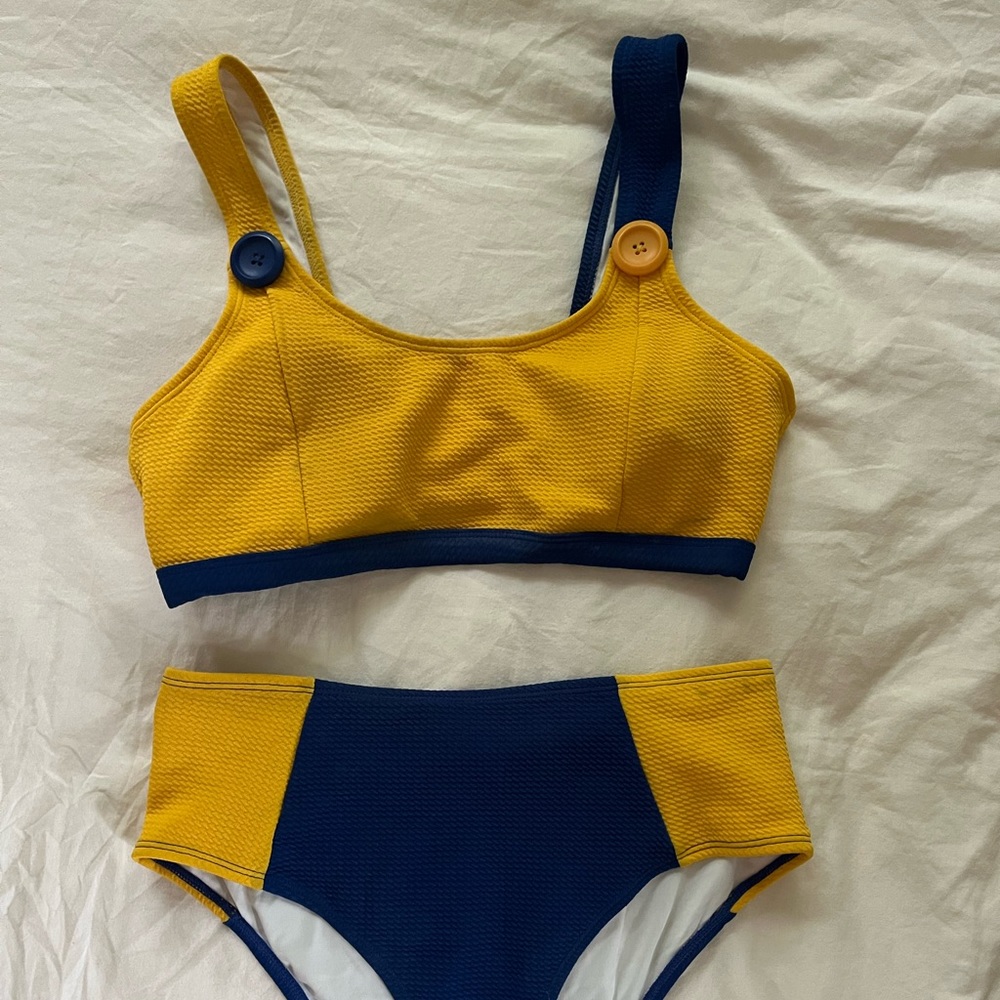 CUPSHE Yellow and Blue Button Highwaisted Bikini Set